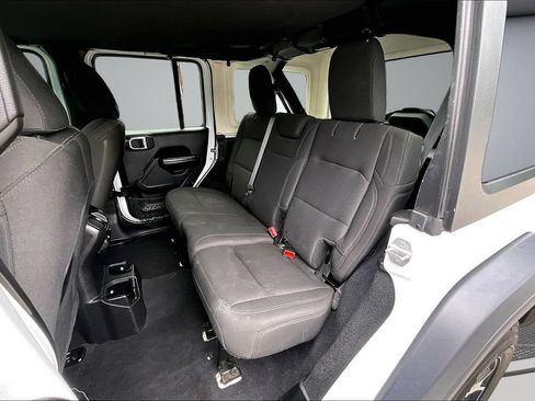 Used 2018 Jeep Wrangler Unlimited Sport S AWD/4WD image 22
