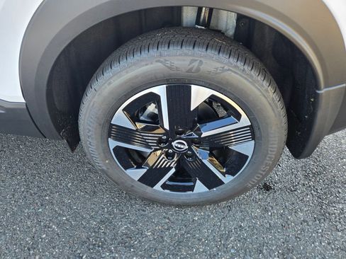 New 2026 Nissan Kicks SV w/ SV Premium Package image 9