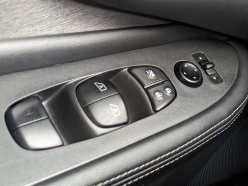 Used 2021 Nissan Murano S FWD image 21