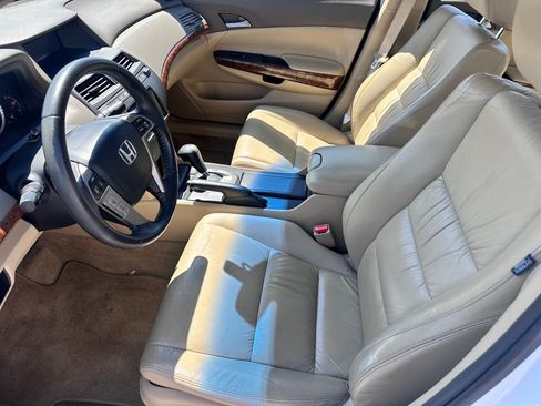 Used 2010 Honda Accord EX-L image 5