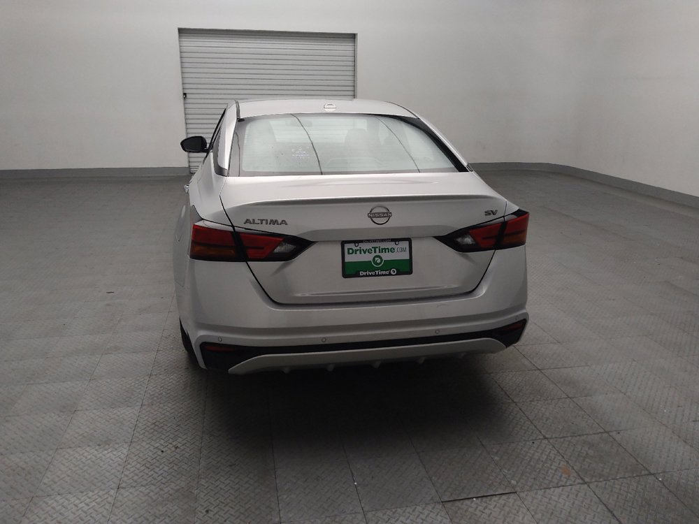 Used 2024 Nissan Altima 2.5 SV FWD image 6
