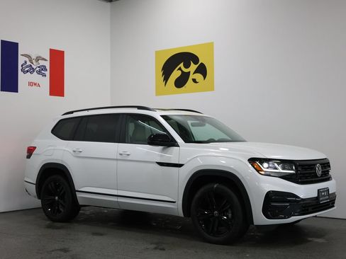 Used 2023 Volkswagen Atlas SEL R-Line AWD/4WD image 1