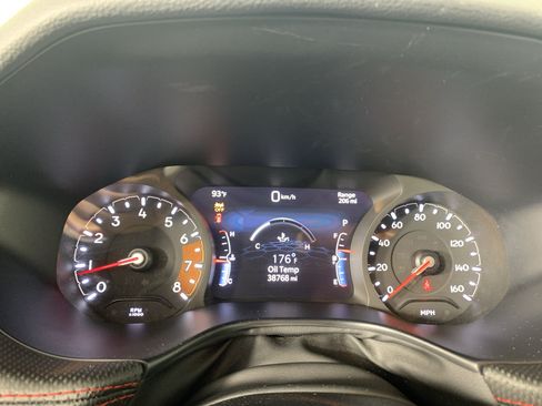 Used 2025 Jeep Compass Trailhawk AWD/4WD image 21