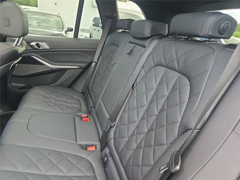 Certified 2024 BMW X5 sDrive40i w/ M Sport Package RWD image 12