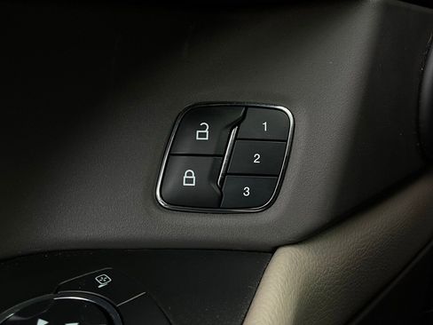 Used 2020 Ford Expedition XLT w/ Equipment Group 202A image 23