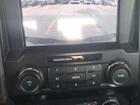 Used 2019 Ford F150 XLT AWD/4WD image 3