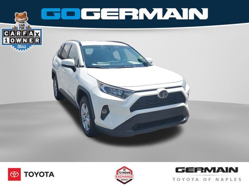 Used 2020 Toyota RAV4 XLE AWD/4WD image 5