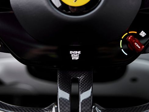 Used 2022 Ferrari Roma RWD image 66