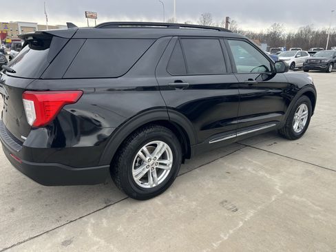 Used 2020 Ford Explorer XLT image 7