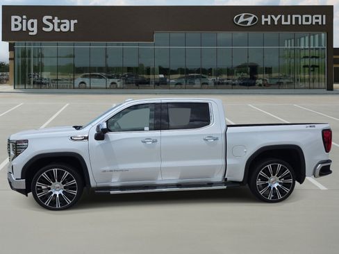 Used 2024 GMC Sierra 1500 SLT AWD/4WD image 2