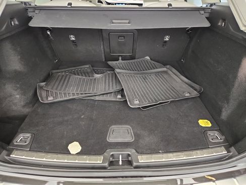 Used 2022 Volvo XC60 B5 Inscription w/ Climate Package image 34