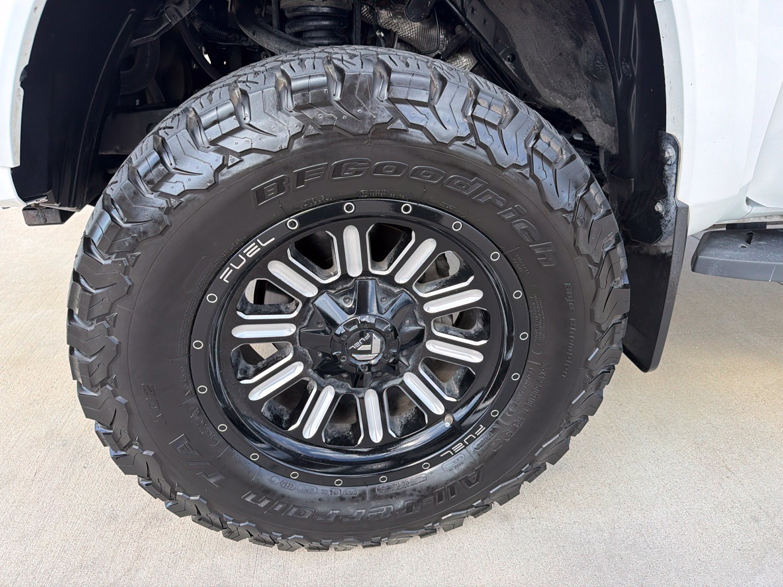 Used 2018 Toyota Tacoma TRD Sport w/ Technology Package AWD/4WD image 12