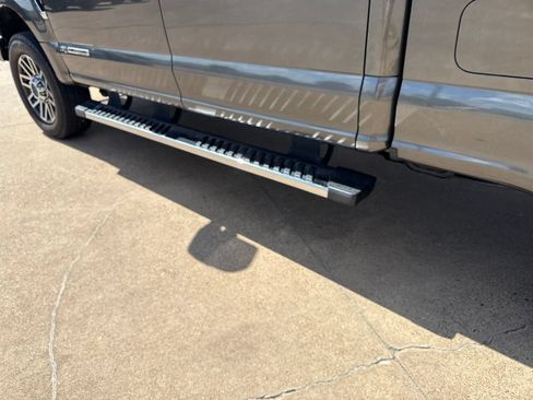 Used 2019 Ford F250 Lariat w/ Lariat Value Package AWD/4WD image 12