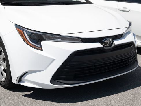 Used 2024 Toyota Corolla LE FWD image 7