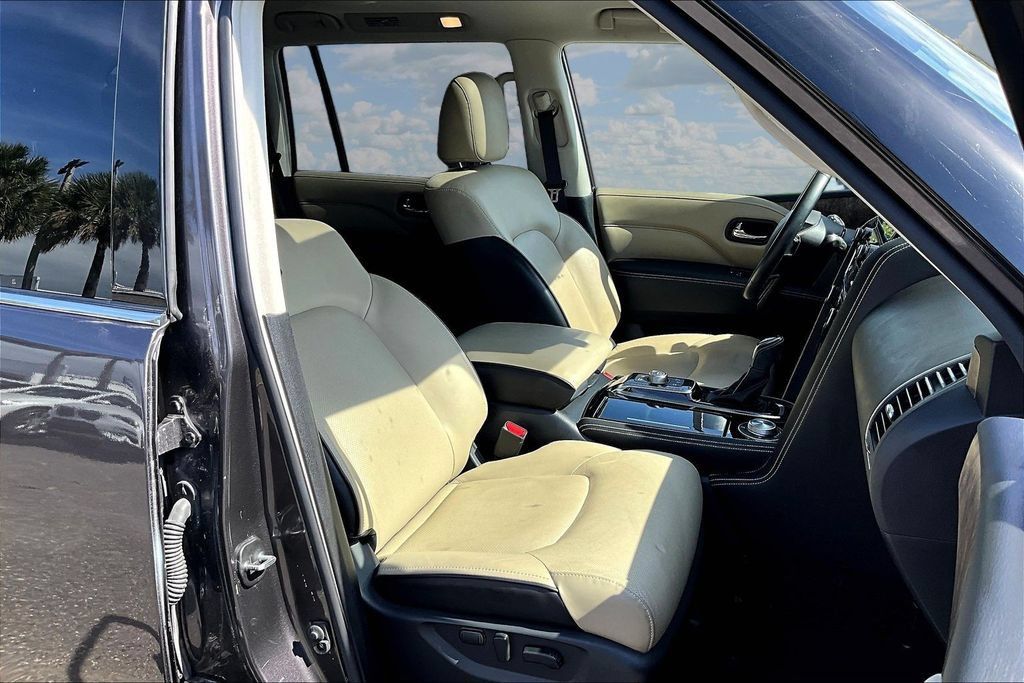 Used 2024 INFINITI QX80 Premium Select w/ Cargo Package AWD/4WD image 29