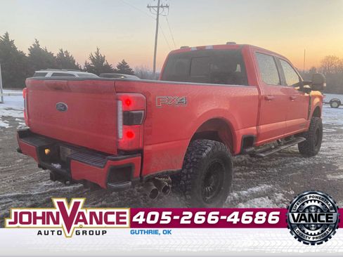 Used 2023 Ford F250 XLT w/ XLT Premium Package image 8