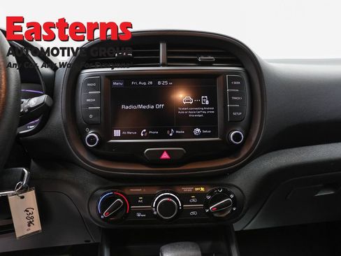Used 2024 Kia Soul LX w/ Option Group 015 FWD image 12