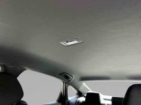 Used 2025 Honda Civic Sport image 10