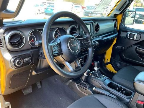 Used 2021 Jeep Wrangler Unlimited Sport AWD/4WD image 14