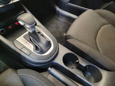 Used 2024 Kia Forte LXS w/ LXS Technology Package FWD image 26