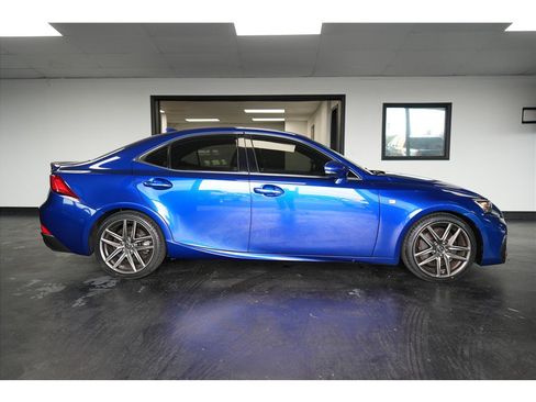 Used 2017 Lexus IS 200t F Sport w/ F Sport Package RWD image 8