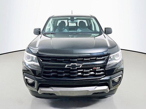 Used 2022 Chevrolet Colorado Z71 w/ Z71 Midnight Edition AWD/4WD image 2
