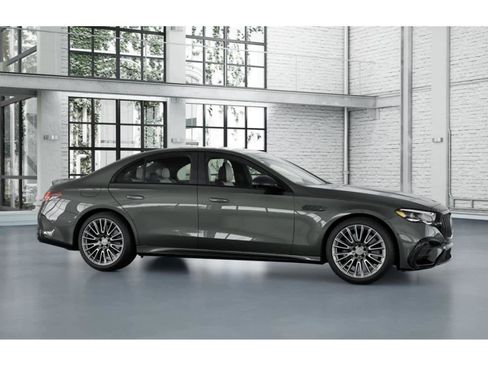 New 2026 Mercedes-Benz E 53 AMG e 4MATIC Sedan image 13