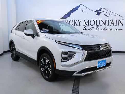 Used 2024 Mitsubishi Eclipse Cross SE image 1