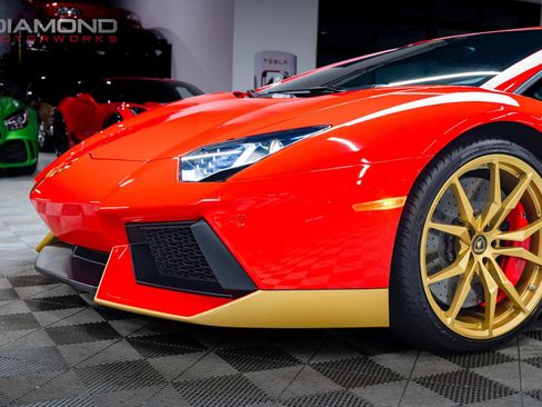 Used 2017 Lamborghini Aventador LP 700-4 image 7
