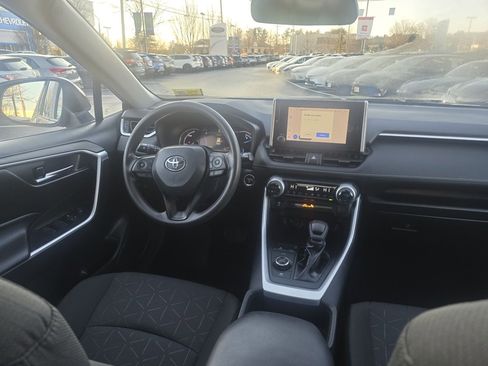 Certified 2023 Toyota RAV4 AWD Hybrid image 15
