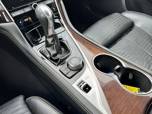 Used 2014 INFINITI Q50 w/ Deluxe Touring Package RWD image 19