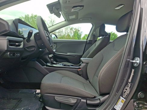 Certified 2025 Kia K4 FWD image 13