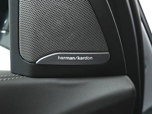 Certified 2025 BMW X5 xDrive50e w/ M Sport Package image 31