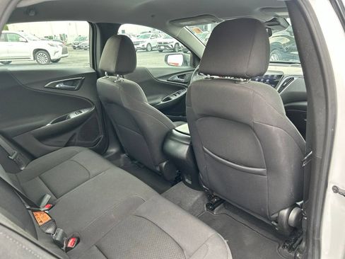 Used 2023 Chevrolet Malibu LS FWD image 38