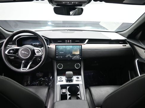 Used 2024 Jaguar F-PACE R-Dynamic S image 23