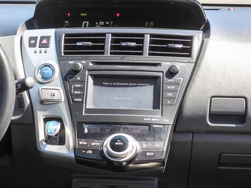 Used 2012 Toyota Prius V Three FWD image 19