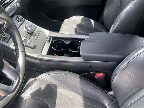 Used 2020 Hyundai Palisade SEL w/ Premium Package FWD image 18