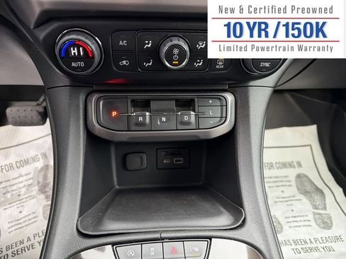 Used 2022 GMC Acadia AT4 image 22