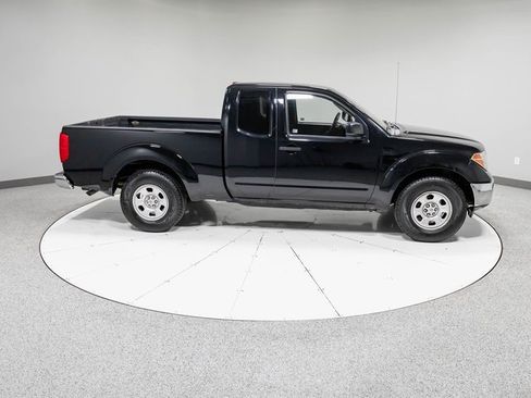 Used 2008 Nissan Frontier SE w/ Power Pkg image 24