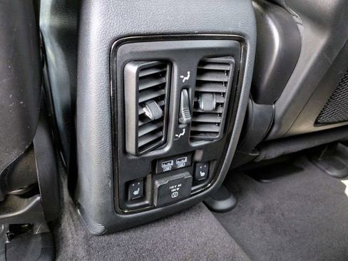 Used 2018 Dodge Durango GT w/ Premium Group AWD/4WD image 16