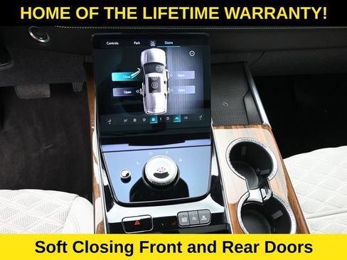 Used 2025 Cadillac Escalade Sport Platinum w/ LPO, Floor Liner Package AWD/4WD image 38