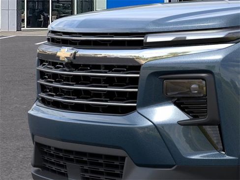 New 2026 Chevrolet Traverse LT w/ Sun and Wheel Package image 13