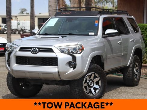 Used 2020 Toyota 4Runner TRD Off-Road AWD/4WD image 4