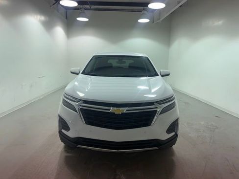 Certified 2024 Chevrolet Equinox LT image 2