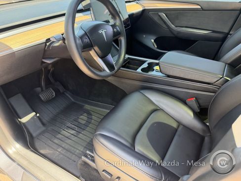Used 2023 Tesla Model Y 2WD image 19