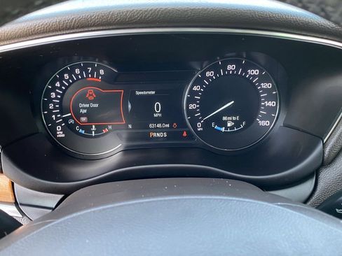 Used 2019 Lincoln MKC Select w/ Select Plus Package image 30