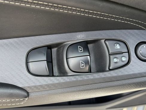 Used 2019 Nissan Altima 2.5 SV AWD/4WD image 16