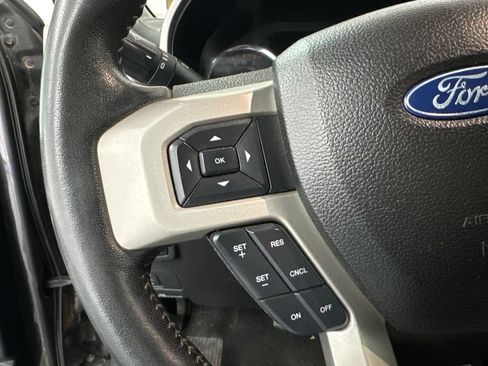Used 2019 Ford F250 Lariat w/ Lariat Value Package AWD/4WD image 11