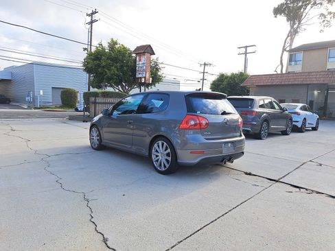 Used 2008 Volkswagen R32 image 4