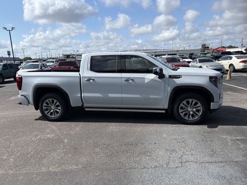New 2026 GMC Sierra 1500 Denali w/ Technology Package AWD/4WD image 2